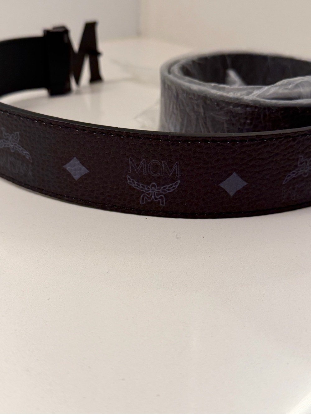 MCM Matte Black Reversible Leather Belt Mens Size 41-43 - Picture 11 of 12